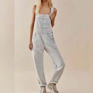 We the Free Ziggy bleached Denim Overalls M